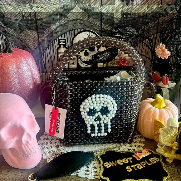 ☠️LD Kendra Dandy Skull Beaded Crossbody Bag 2023 Rare HTF☠️ - Picture 3 of 15